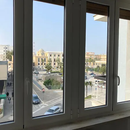 Nocleg ze śniadaniem Giulio Cesare Apartment&rooms Bari